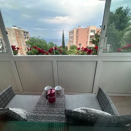 Tony 55m2 아파트 *